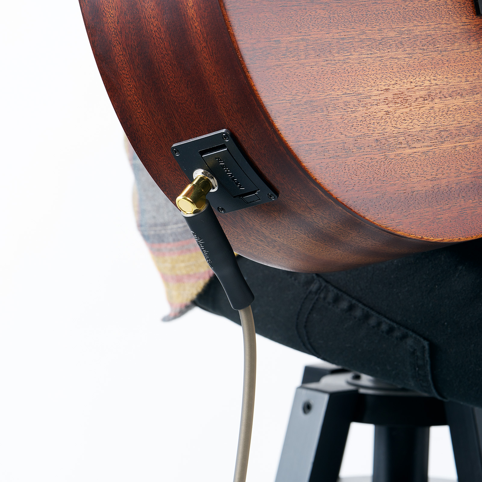 LUXE BY MARTIN&reg; Cable image number 3
